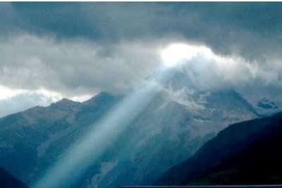 AMIP - ESTUDIOS TEM&Aacute;TICOS - LO QUE DIOS MIRA EN NOSOTROS